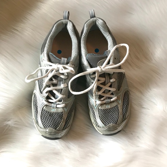 Sketchers Shape Up Sneakers - Picture 3 of 7